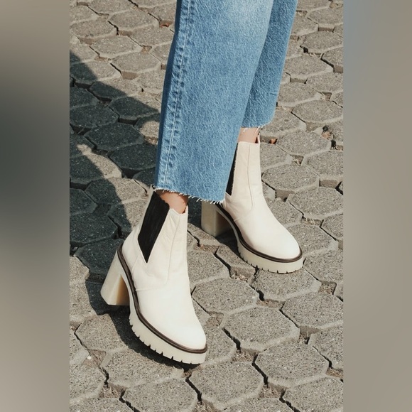 Free People James Chelsea Boots - Picture 4 of 15